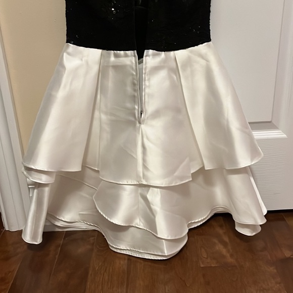 Le Chateau Cocktail dress size 3 - Picture 6 of 8